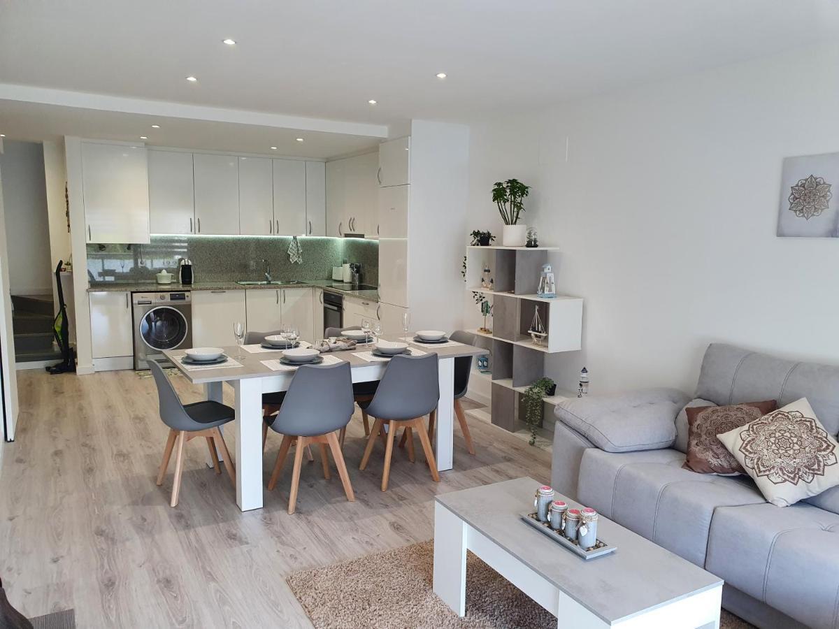 Moderno Duplex Comfort Roses Exteriér fotografie