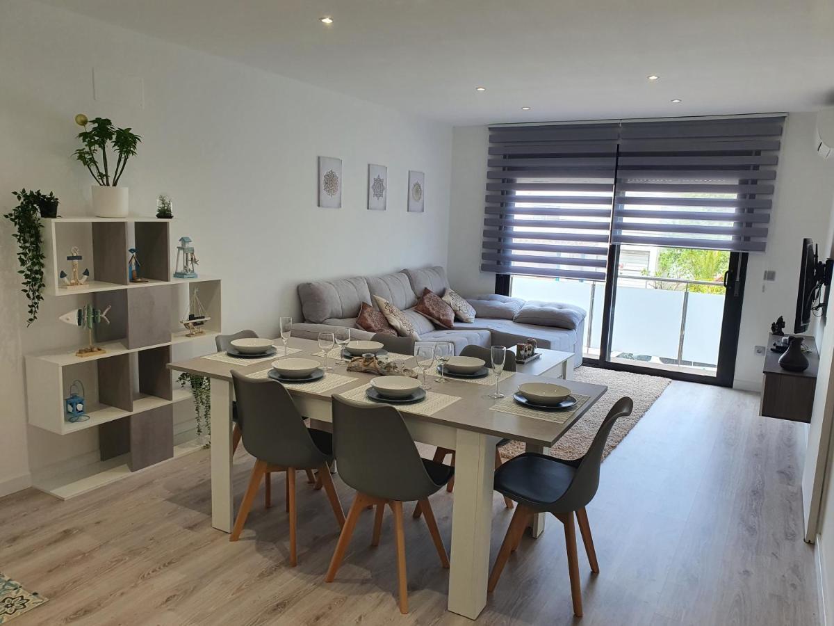Moderno Duplex Comfort Roses Exteriér fotografie